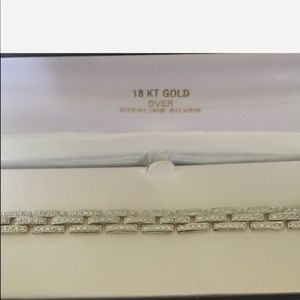 Beautiful vintage .925 gold plated bracelet